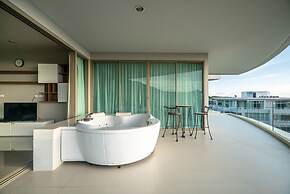 The Ark at Veloche by Lofty