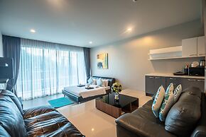 The Ark at Veloche by Lofty