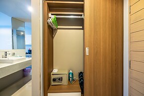 The Ark at Veloche by Lofty