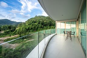 The Ark at Veloche by Lofty