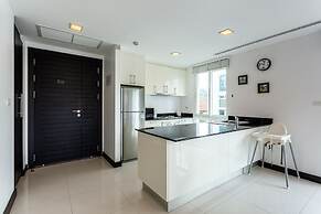 The Palms Kamala by Lofty