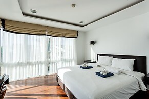 The Palms Kamala by Lofty