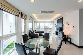 The Palms Kamala by Lofty