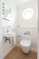 Edge Street IV by Onefinestay