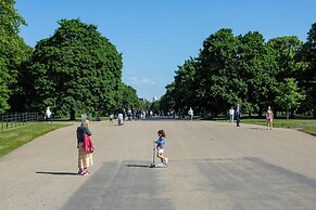 Edge Street IV by Onefinestay