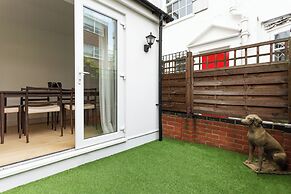 Edge Street IV by Onefinestay