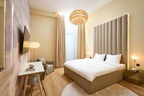 VISIONAPARTMENTS Nicolae Caramfil