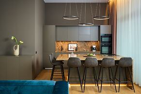 VISIONAPARTMENTS Nicolae Caramfil