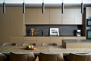 VISIONAPARTMENTS Nicolae Caramfil