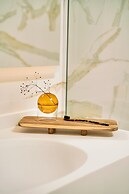 VISIONAPARTMENTS Nicolae Caramfil