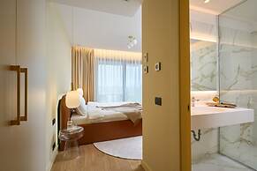 VISIONAPARTMENTS Nicolae Caramfil