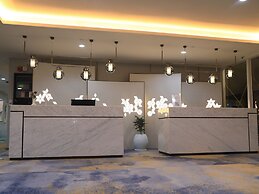 Skylight In-Terminal Hotel