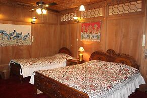 Wangnoo Worth Houseboats