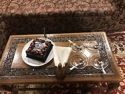 Wangnoo Worth Houseboats