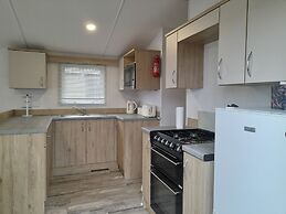 12A Beautiful Lodge Home For Hire 2 Bedrooms