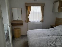 12A Beautiful Lodge Home For Hire 2 Bedrooms