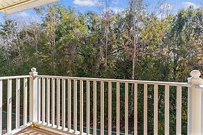 Newly Renovated Contemporary Home Near Disney! 3 Bedroom Home by Redaw