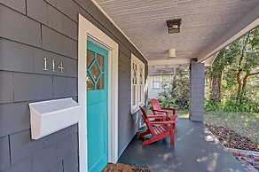 Newly Renovated Home in Downtown Fernandina Beach, A Block Away from C