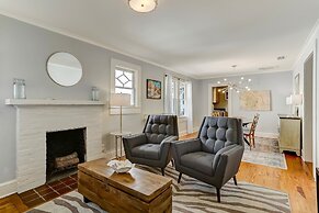 Newly Renovated Home in Downtown Fernandina Beach, A Block Away from C