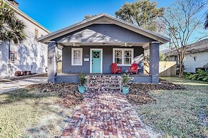 Newly Renovated Home in Downtown Fernandina Beach, A Block Away from C