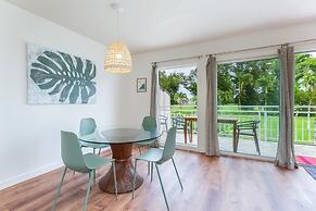 Emmalani 423 1 Bedroom Condo by RedAwning