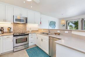 Emmalani 423 1 Bedroom Condo by RedAwning