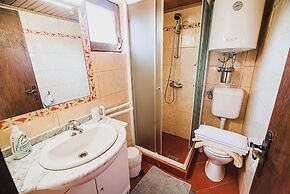 Wooden Cabin Žurej With Hot Tub