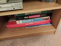 1st Floor Hillview 2 Bedroomed Central Location