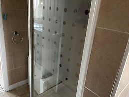 1st Floor Hillview 2 Bedroomed Central Location