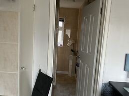 1st Floor Hillview 2 Bedroomed Central Location