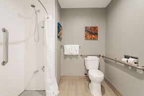 Best Western Plus Magnolia Inn & Suites