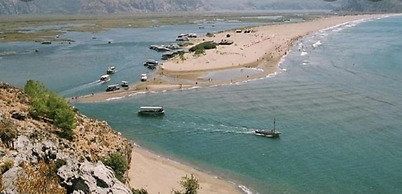 Stylish Ground Floor 3-bed Apartment in Dalyan