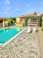 Villa Maestrale con Piscina