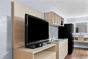 Suburban Studios Brunswick I-95