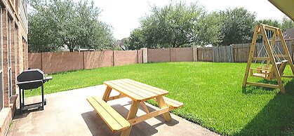 6Bdrm 4.5Bath 8Beds - HOME BIG AS TEXAS