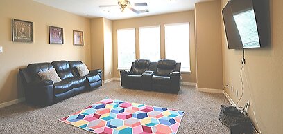 6Bdrm 4.5Bath 8Beds - HOME BIG AS TEXAS