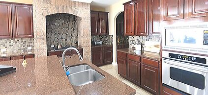 6Bdrm 4.5Bath 8Beds - HOME BIG AS TEXAS