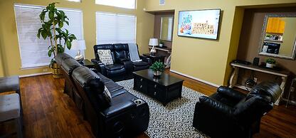 4Bdrm 3.5Bath 11Beds - Great House