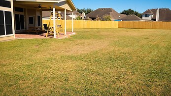 4Bdrm 3.5Bath 11Beds - Great House