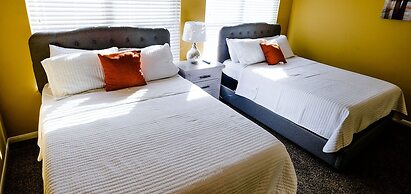 4Bdrm 3.5Bath 11Beds - Great House