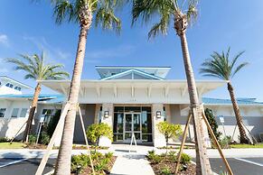 Beautiful 6 Bedroom Home w/ Private Pool and Spa at Windsor Island