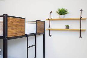 Beautiful 6 Bedroom Home w/ Private Pool and Spa at Windsor Island