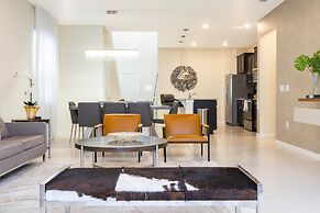 Beautiful 6 Bedroom Home w/ Private Pool and Spa at Windsor Island