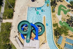 Cozy Retreat Near Disney: Apartment With Amenities