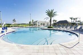 Cozy Retreat Near Disney: Apartment With Amenities