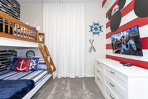 Cozy Retreat Near Disney: Apartment With Amenities