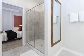 Cozy Retreat Near Disney: Apartment With Amenities