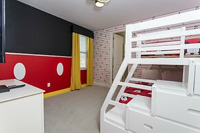 Home With Game Room, Movie Room and a Pvt Pool 405