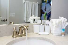 Home With Game Room, Movie Room and a Pvt Pool 405