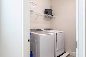 Home With Game Room, Movie Room and a Pvt Pool 405